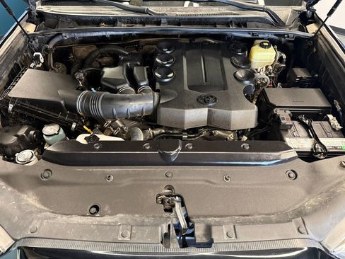 Used 2021 Toyota 4Runner SR5 image 24