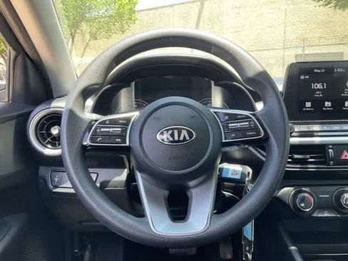 Used 2021 Kia Forte LXS FWD image 19