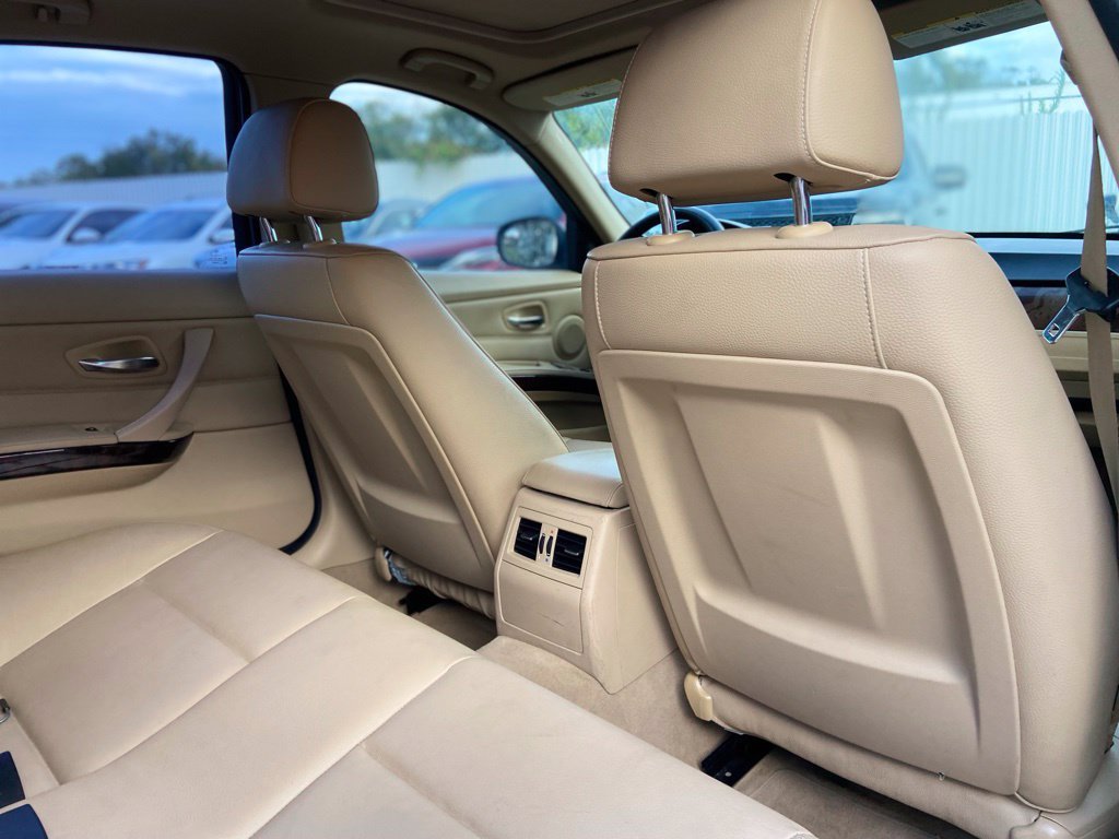 Used 2011 BMW 328i Sedan RWD image 24