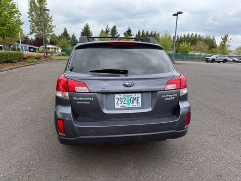 Used 2014 Subaru Outback 2.5i Limited AWD/4WD image 6