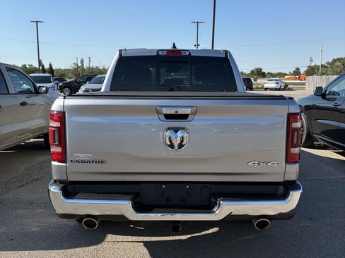 Used 2022 RAM 1500 Laramie AWD/4WD image 13