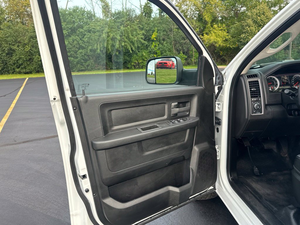 Used 2022 RAM 1500 Tradesman w/ Chrome Appearance Group AWD/4WD image 12