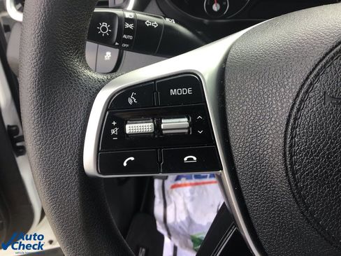 Used 2020 Kia Sorento LX image 31