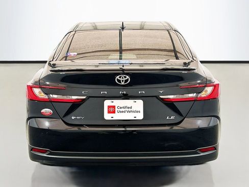 Used 2025 Toyota Camry LE w/ Convenience Package FWD image 5
