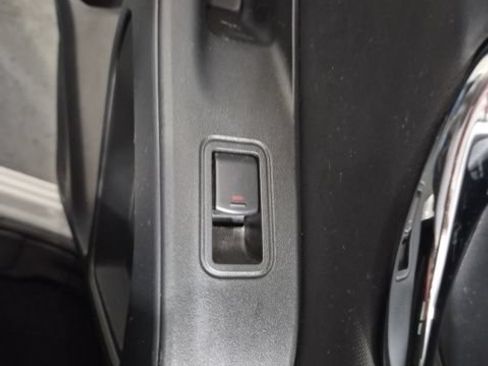 Certified 2022 Nissan Frontier SV AWD/4WD image 14