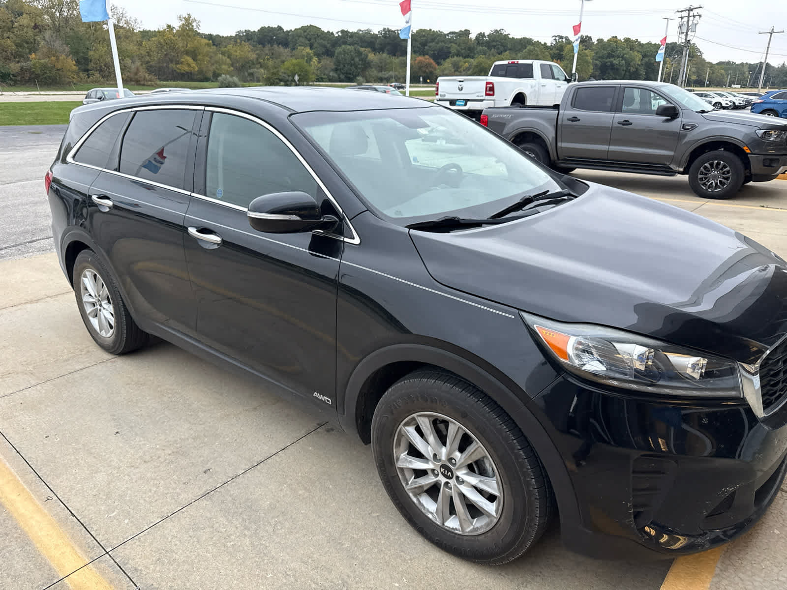 Used 2019 Kia Sorento AWD V6 image 4