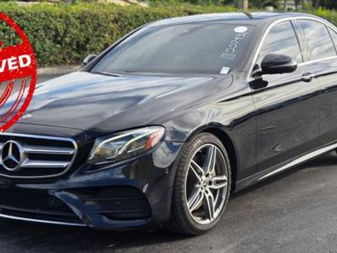 Used 2019 Mercedes-Benz E 300 image 1