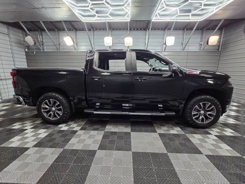 Used 2021 Chevrolet Silverado 1500 LT w/ Z71 Off-Road Package AWD/4WD image 9