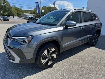 New 2025 Volkswagen Taos SE