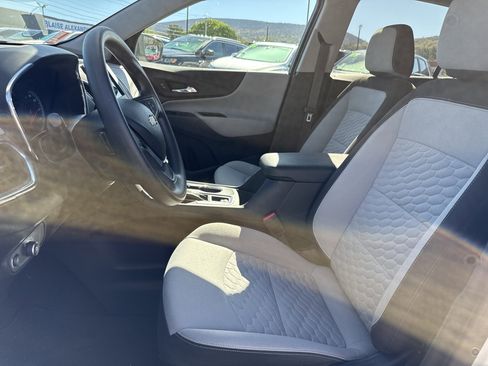 Used 2019 Chevrolet Equinox LS w/ LS Convenience Package AWD/4WD image 12