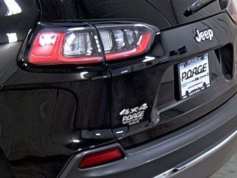 Used 2022 Jeep Cherokee Limited image 10