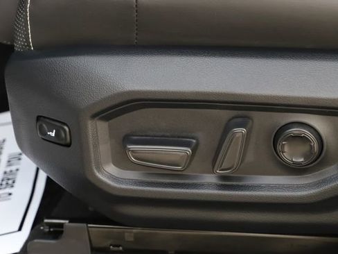 Used 2024 Toyota Tundra Capstone AWD/4WD image 20