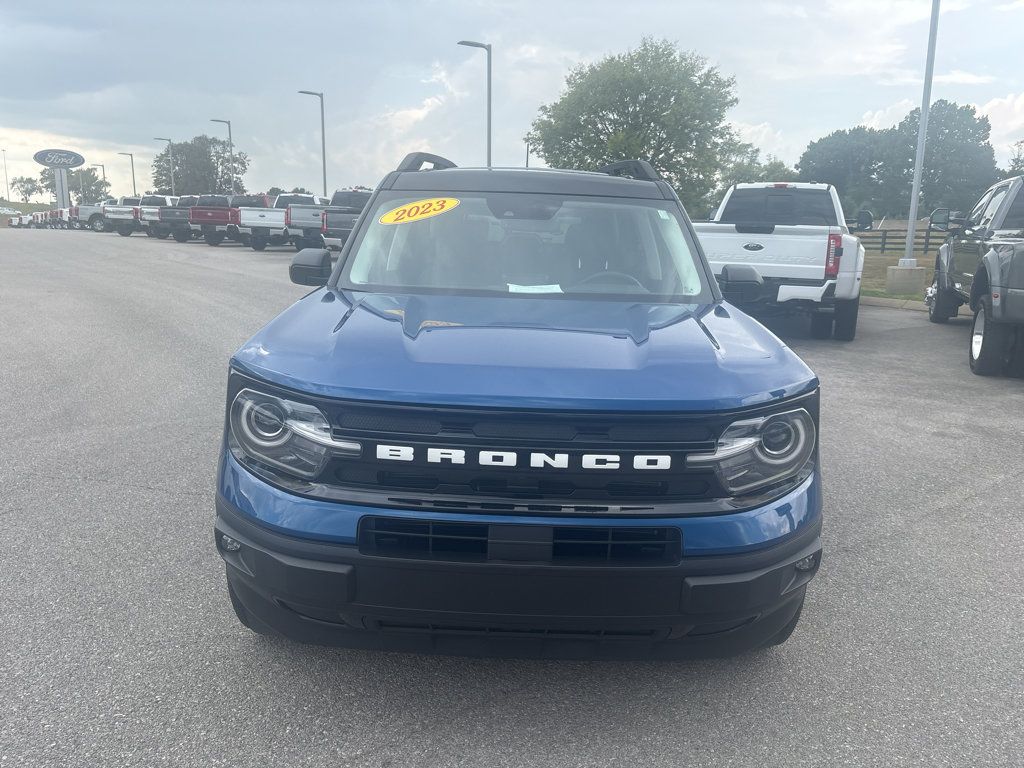 Certified 2023 Ford Bronco Sport Outer Banks w/ Tech Package AWD/4WD image 2