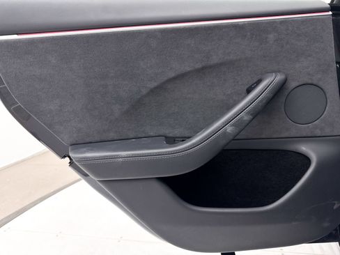 Used 2024 Tesla Model 3 Performance AWD/4WD image 32
