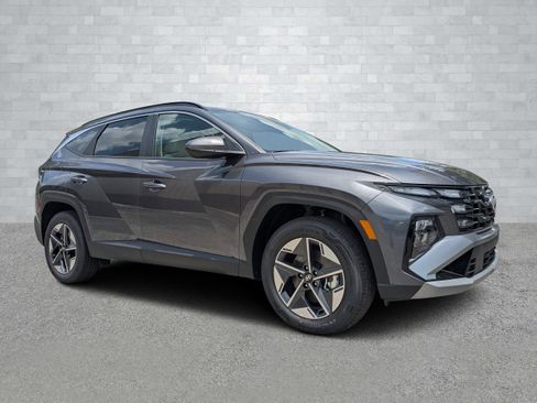 New 2025 Hyundai Tucson SEL image 1
