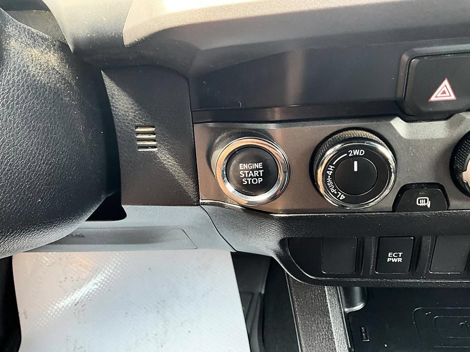 Used 2023 Toyota Tacoma TRD Off-Road AWD/4WD image 19