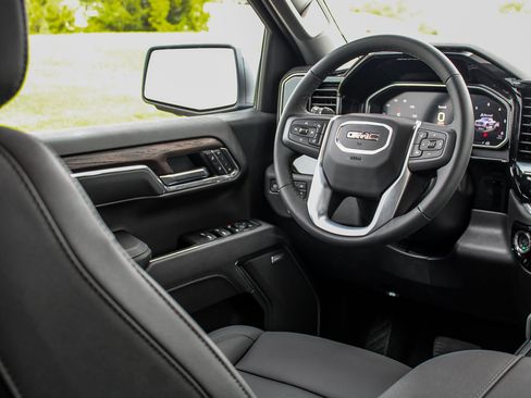 New 2026 GMC Sierra 1500 SLT w/ SLT Premium Plus Package AWD/4WD image 40