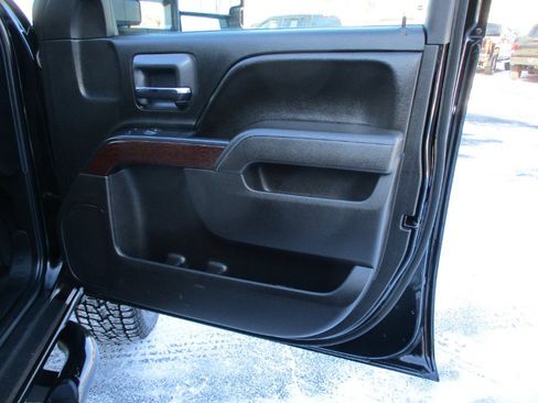 Used 2017 GMC Sierra 2500 SLE w/ SLE Preferred Package image 29