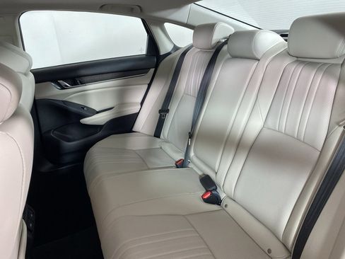 Used 2021 Honda Accord EX-L image 11