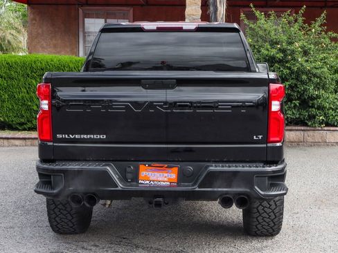 Used 2019 Chevrolet Silverado 1500 LT Trail Boss image 7