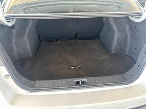 Used 2024 Nissan Versa SV FWD image 23