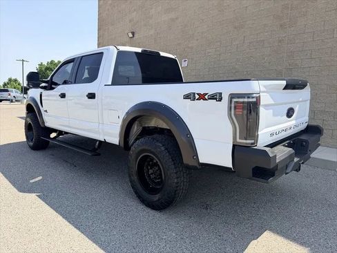 Used 2017 Ford F250 XLT AWD/4WD image 6