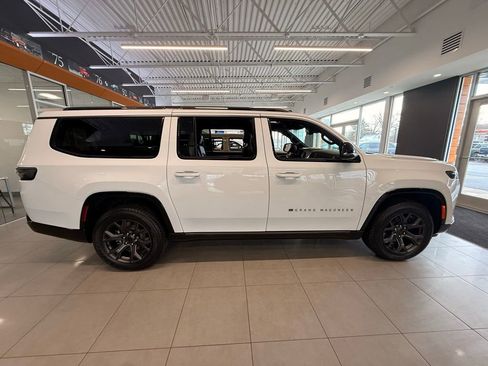 New 2026 Jeep Grand Wagoneer L Limited AWD/4WD image 6