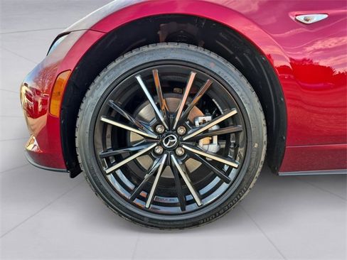 Used 2025 MAZDA MX-5 Miata RF Grand Touring image 9