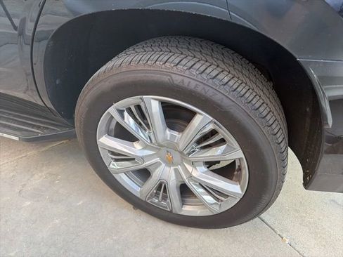 Used 2021 Chevrolet Tahoe LT image 6