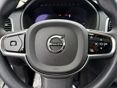 Used 2025 Volvo XC90 T8 Ultra w/ Protection Package Premier AWD/4WD image 19
