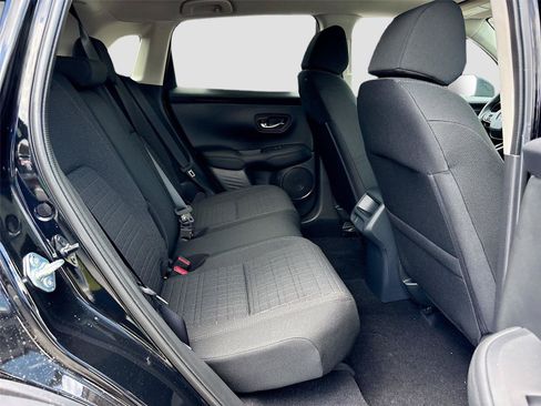 Certified 2026 Honda HR-V LX image 28