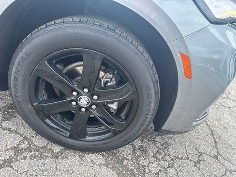 Certified 2023 Buick Enclave Essence w/ Sport Touring Edition FWD image 4