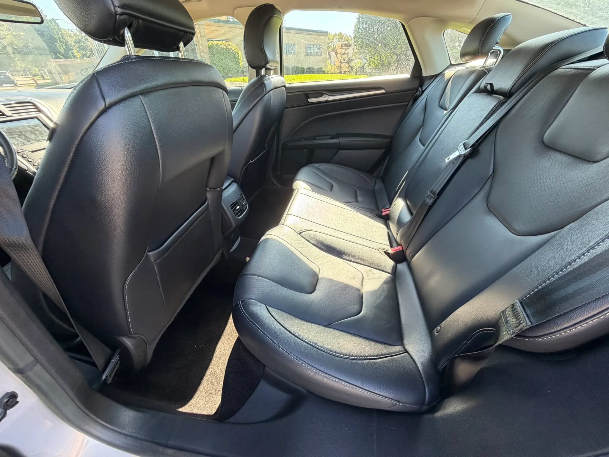 Used 2018 Ford Fusion Titanium AWD/4WD image 12