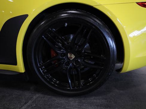 Used 2013 Porsche 911 Carrera 4S image 11