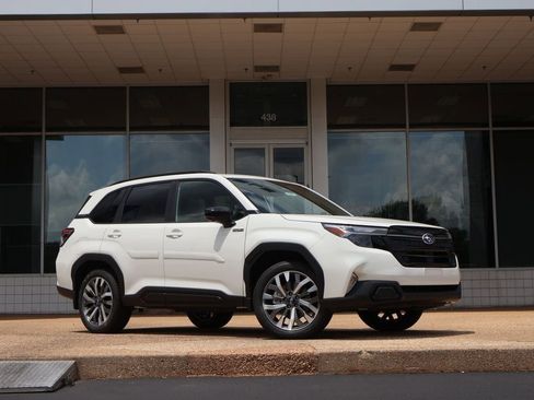 New 2026 Subaru Forester Touring AWD/4WD image 1