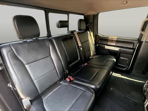 Used 2019 Ford F250 Lariat w/ Lariat Value Package AWD/4WD image 18