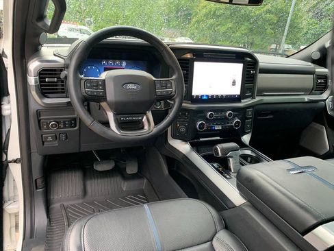 Certified 2025 Ford F150 Platinum w/ Equipment Group 702A High AWD/4WD image 20