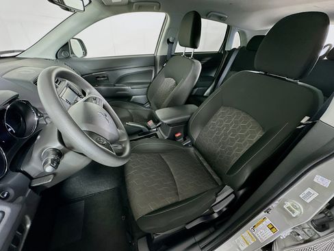 Used 2025 Mitsubishi Outlander Sport AWD image 13