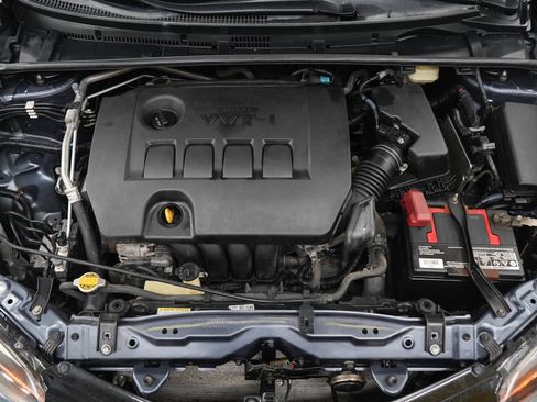 Used 2017 Toyota Corolla LE FWD image 28