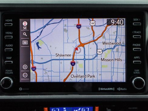 Used 2021 Toyota Tacoma TRD Sport w/ TRD Premium Sport Package image 7