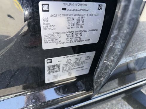 Used 2023 Chevrolet Silverado 1500 RST w/ Redline Edition image 7