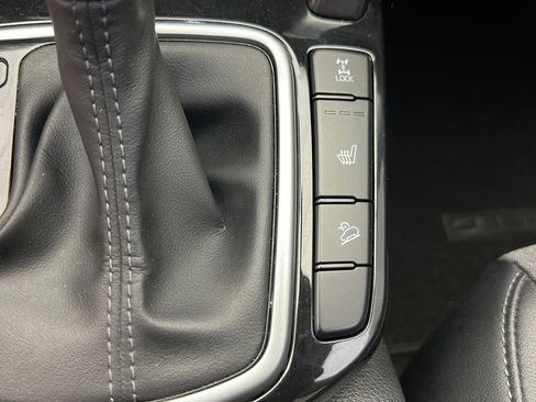 Used 2024 Kia Seltos S AWD/4WD image 23