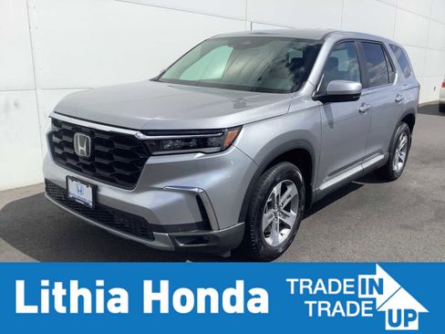 Used 2025 Honda Pilot EX-L image 1