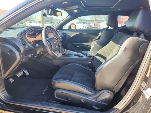 Used 2022 Dodge Challenger SRT Hellcat Redeye image 16