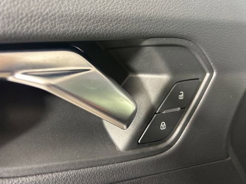 Used 2025 Audi Q3 2.0T Premium w/ Convenience Package image 23