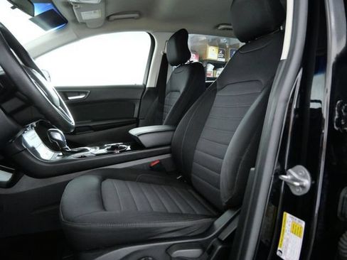Certified 2017 Ford Edge SE AWD/4WD image 16
