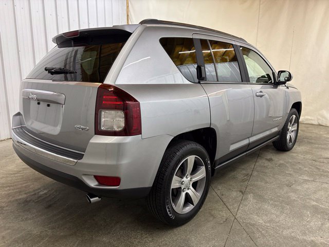 Used 2016 Jeep Compass High Altitude FWD image 5
