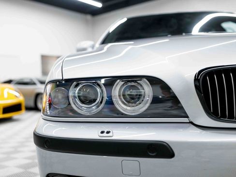Used 2002 BMW M5 RWD image 20