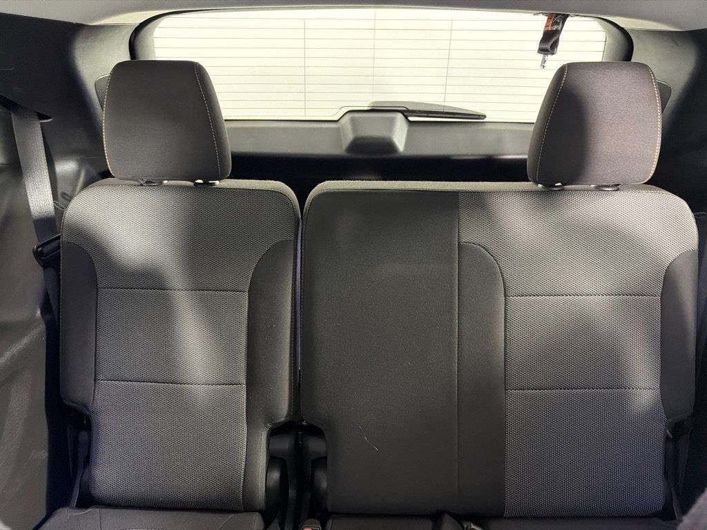 Used 2019 Chevrolet Traverse LT FWD image 19