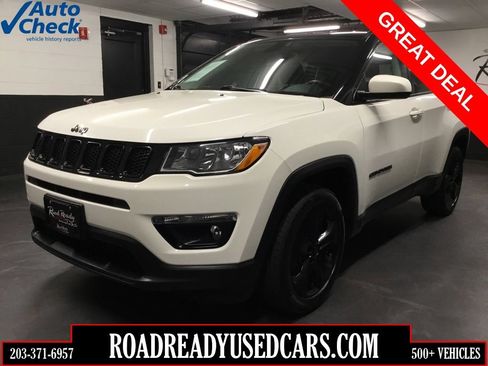 Used 2018 Jeep Compass Latitude AWD/4WD image 5